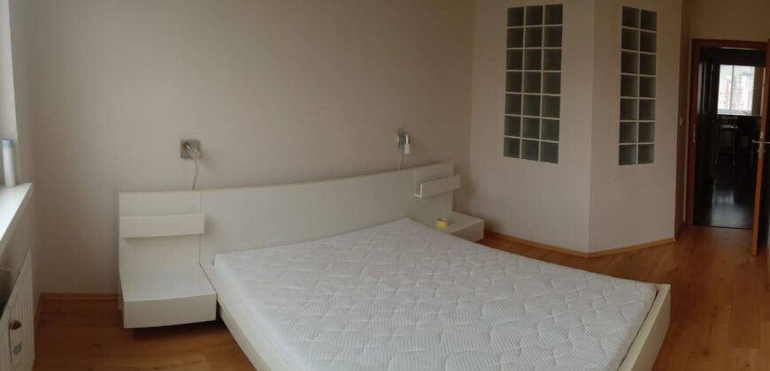 Priestranný 4 izb. Jirásková pri Chorvátskom ramene, električke