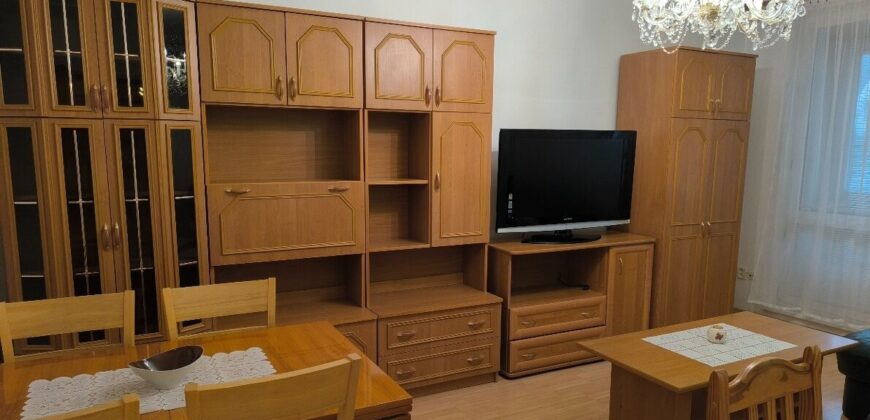 3 izb. Kempelenová v Karlovej vsi, nepriechodné izby, veľká loggia