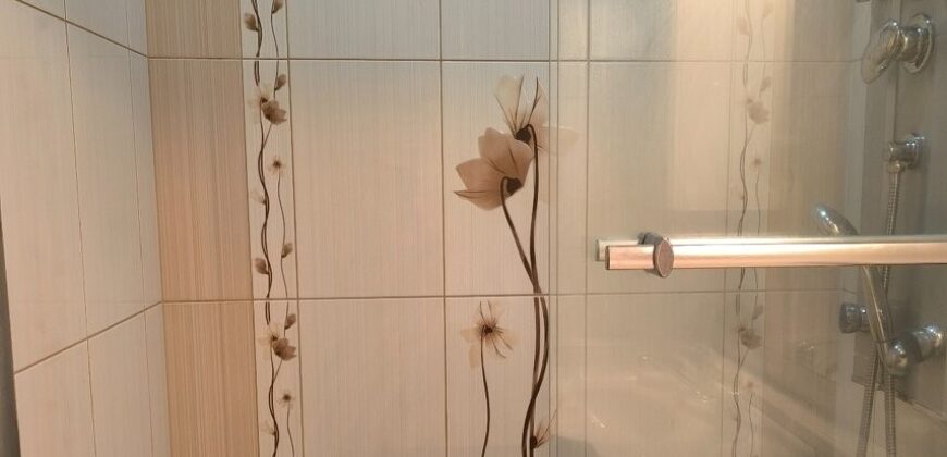 3 izb. Kempelenová v Karlovej vsi, nepriechodné izby, veľká loggia