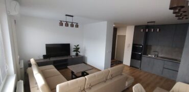Novostavba 2 izb. Ovocné sady s možnosťou parkovania, pivnica, balkón