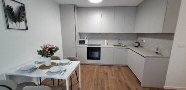 2 izb. novostavba Tammi Pri Hrubej Lúke, sauna, miestnosť šatník, pivnica, klimatizácia, bezplatný parking