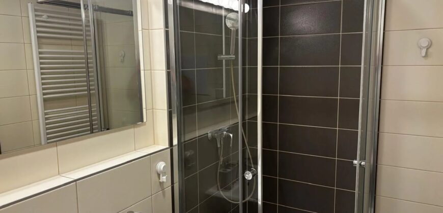 Garsonka Rustaveliho v novostavbe, klimatizácia, veľký balkón 6m2